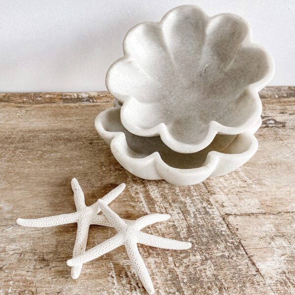 The Scalloped Marble Bowl